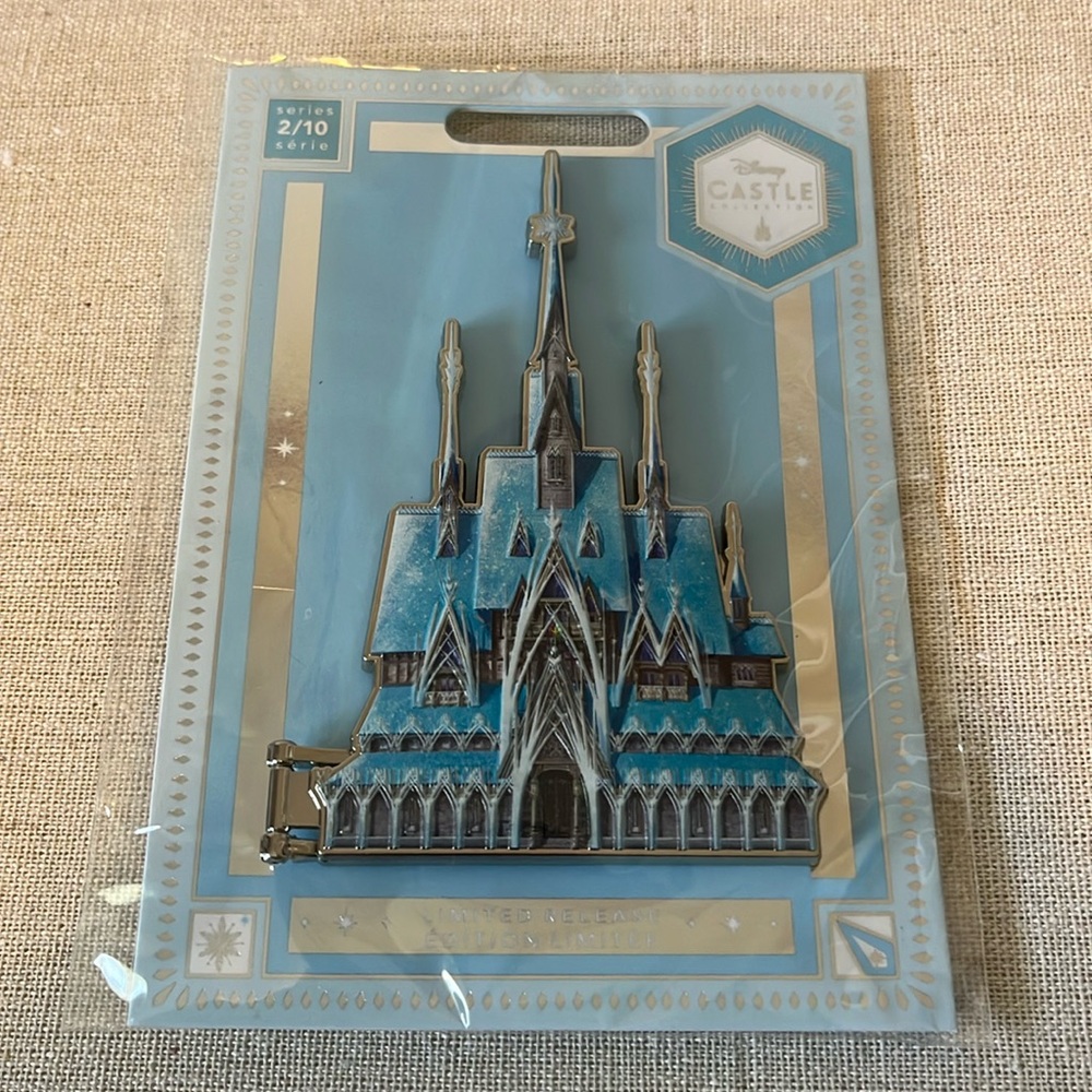 Disney Castle Collection Pin - Arendelle 2/10
